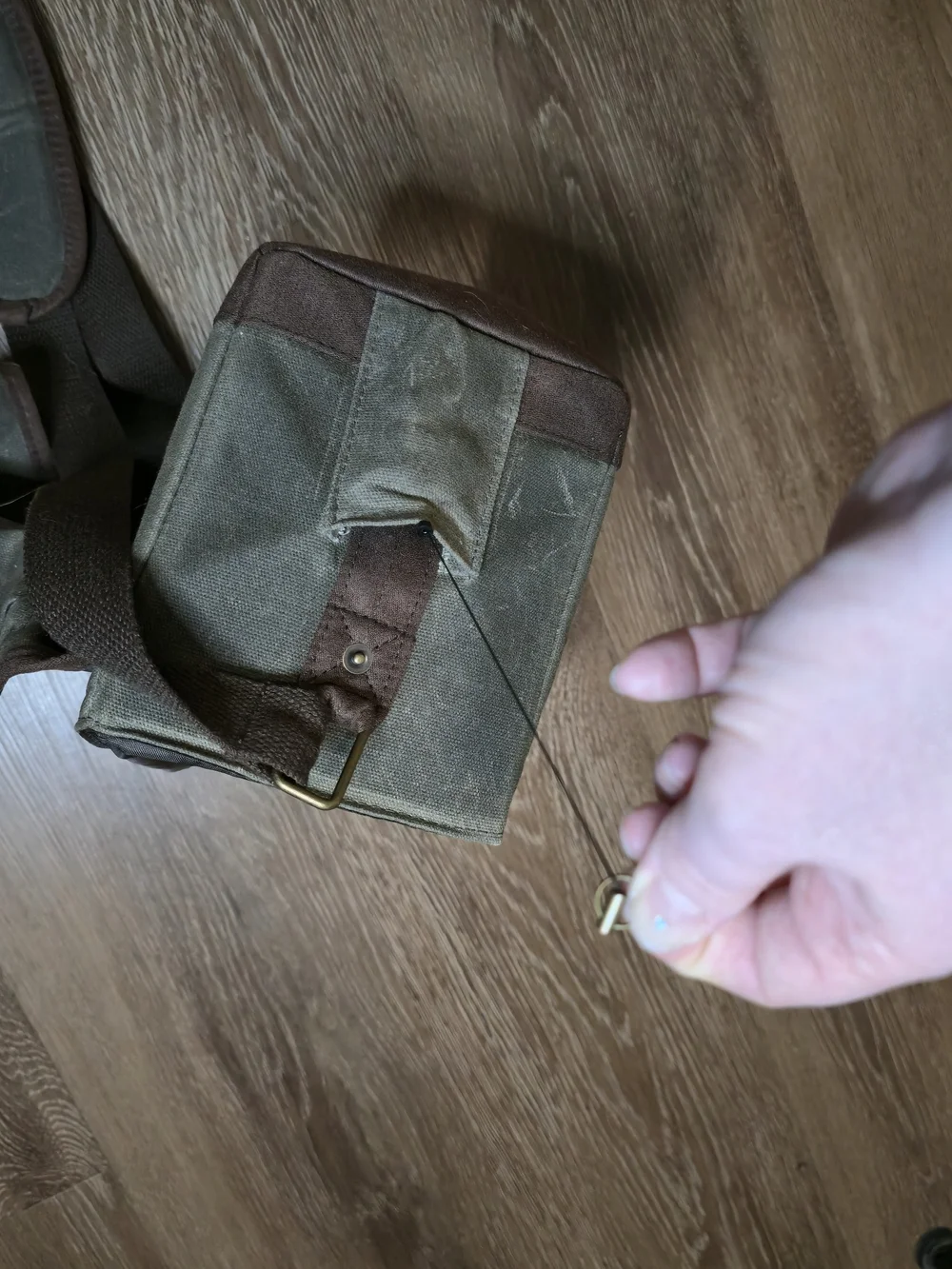 Legacy Beer Caddy Canvas Messenger Bag With Retractable Cord